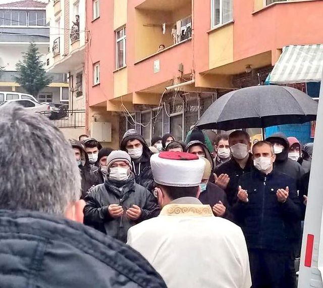 tirdan dusen isci kaldirildigi hastanede yasa 2 14010417 o
