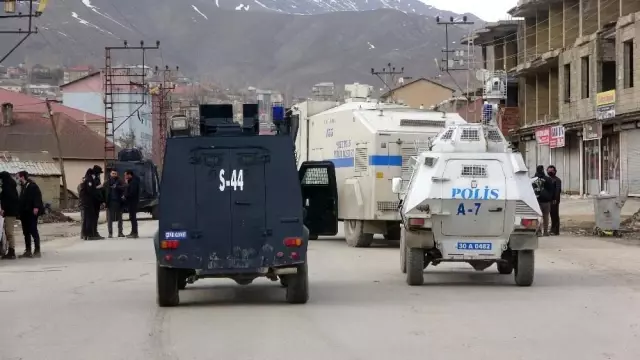 Yüksekova'da kısa süreliğine gerginlik Yüksekova'da kısa süreliğine gerginlik