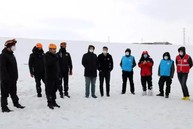 Ağrı'da AFAD'dan çığ tatbikatı Ağrı'da AFAD'dan çığ tatbikatı
