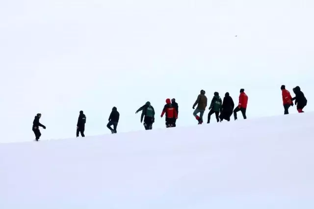 Ağrı'da AFAD'dan çığ tatbikatı Ağrı'da AFAD'dan çığ tatbikatı