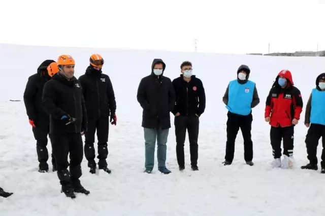 Ağrı'da AFAD'dan çığ tatbikatı Ağrı'da AFAD'dan çığ tatbikatı