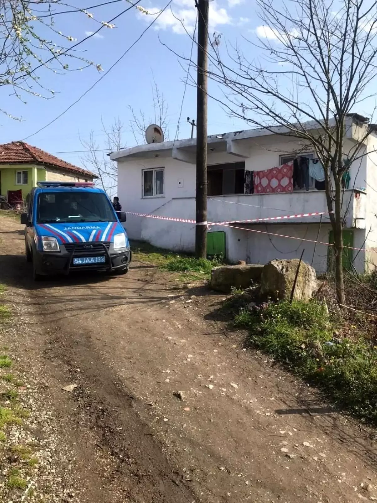 Anne-oğul sobadan sızan gazdan zehirlenerek hayatını kaybetti