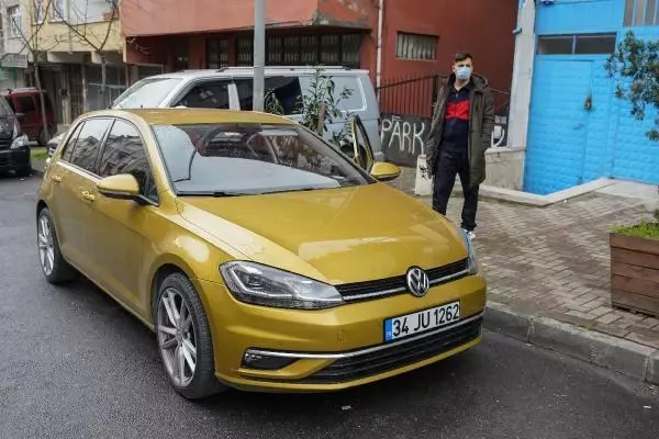 BAYRAMPAŞA'DA OTOMOBİLDEKİ 'HAYALET GÖSTERGE' PANELİNİ ÇALDILAR BAYRAMPAŞA'DA OTOMOBİLDEKİ 'HAYALET GÖSTERGE' PANELİNİ ÇALDILAR