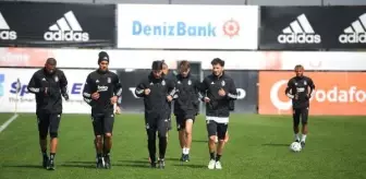Milli Oyuncu: Beşiktaş, Kasımpaşa maçı hazırlıklarına milli oyuncularından yoksun başladı Milli Oyuncu: Beşiktaş, Kasımpaşa maçı hazırlıklarına milli oyuncularından yoksun başladı