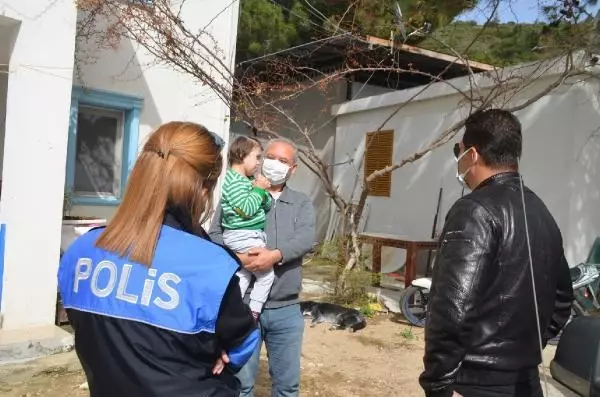 Son dakika haber! MUĞLA Bodrum'da down sendromlu Berk'e polisten sürpriz ziyaret Son dakika haber! MUĞLA Bodrum'da down sendromlu Berk'e polisten sürpriz ziyaret