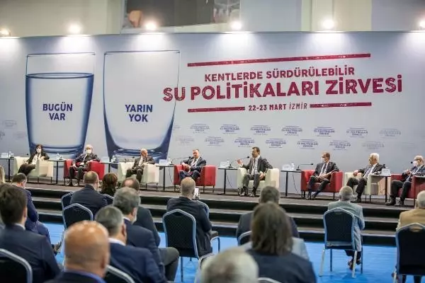 İZMİR CHP'li belediye başkanları İzmir'de su için toplandı İZMİR CHP'li belediye başkanları İzmir'de su için toplandı
