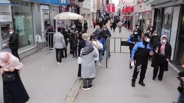 'Çok yüksek riskli' Samsun'da Kovid-19 denetimleri sürüyor 'Çok yüksek riskli' Samsun'da Kovid-19 denetimleri sürüyor
