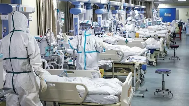 Doğum günü kutlaması için bir araya gelen 13 kişi koronavirüse yakalandı Doğum günü kutlaması için bir araya gelen 13 kişi koronavirüse yakalandı