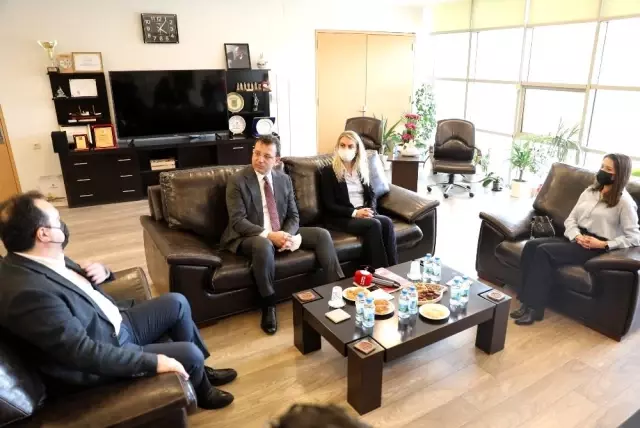 - Ekrem İmamoğlu'ndan Başkan Dutlulu'ya sürpriz ziyaret - Ekrem İmamoğlu'ndan Başkan Dutlulu'ya sürpriz ziyaret