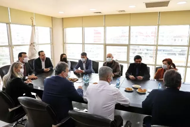 - Ekrem İmamoğlu'ndan Başkan Dutlulu'ya sürpriz ziyaret - Ekrem İmamoğlu'ndan Başkan Dutlulu'ya sürpriz ziyaret