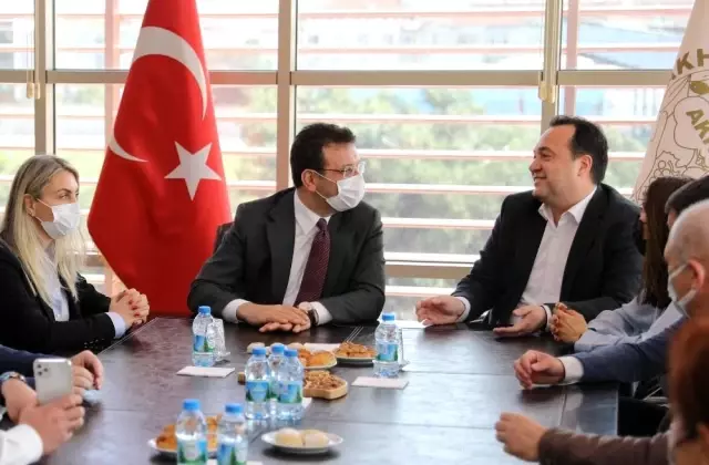 - Ekrem İmamoğlu'ndan Başkan Dutlulu'ya sürpriz ziyaret - Ekrem İmamoğlu'ndan Başkan Dutlulu'ya sürpriz ziyaret