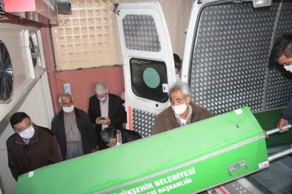 ADANA Emekli çift, başlarından vurularak öldürümüş halde bulundu ADANA Emekli çift, başlarından vurularak öldürümüş halde bulundu