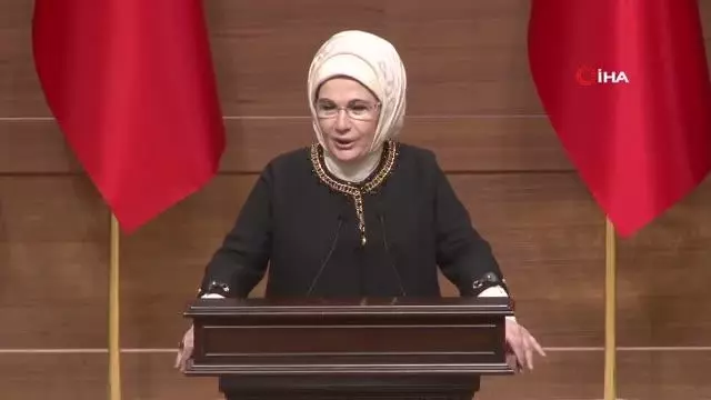 Emine Erdoğan: 'Engelli bireylerin iş hayatına katılımı tüm insanlığa sayısız faydalar sağlayabilir' Emine Erdoğan: 'Engelli bireylerin iş hayatına katılımı tüm insanlığa sayısız faydalar sağlayabilir'