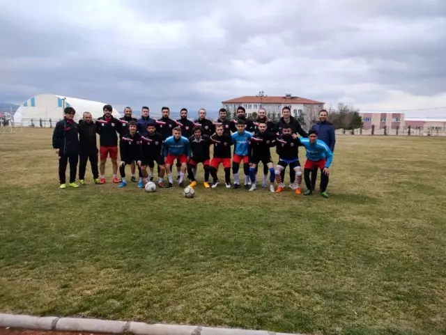 İscehisarspor ilk antrenmanına çıktı İscehisarspor ilk antrenmanına çıktı