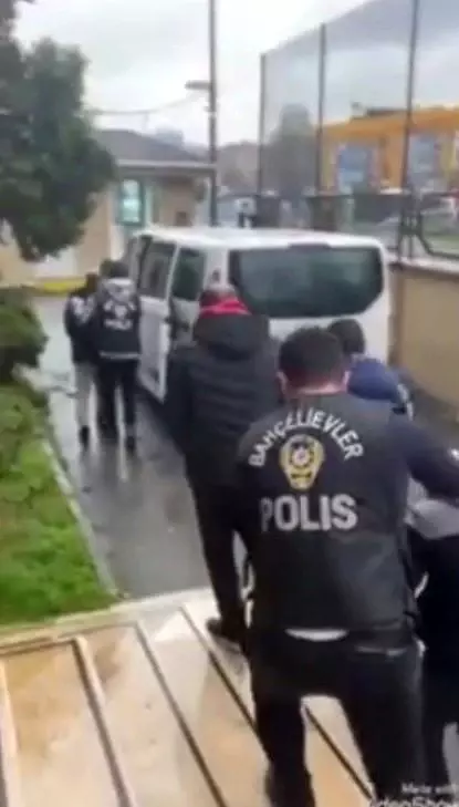 Son dakika haberi | İstanbul'da 1 milyon 100 bin lira değerinde ateş ölçüm cihazlarını çalan şüpheliler yakalandı