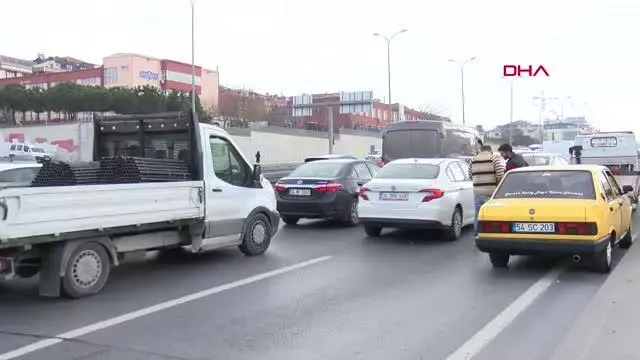 İstanbul'da trafiğin en büyük nedeni; tutanak tutmayı bilmiyorlar İstanbul'da trafiğin en büyük nedeni; tutanak tutmayı bilmiyorlar