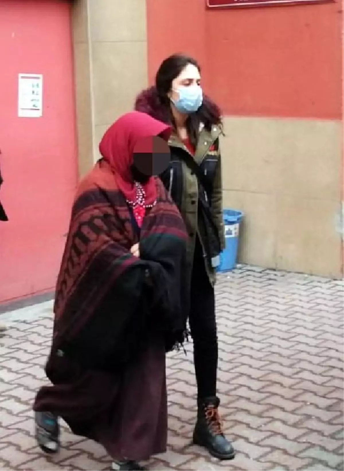 Kayseri'de kargo paketinde uyuşturucu ele geçirildi: 6 gözaltı