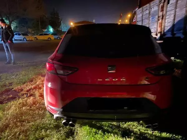 Son dakika haber! Kovalamacayla yakalanan sürücünün otomobilinin, 2 yıldır arandığı ortaya çıktı Son dakika haber! Kovalamacayla yakalanan sürücünün otomobilinin, 2 yıldır arandığı ortaya çıktı