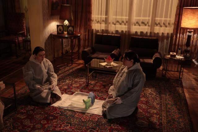 Masumlar Apartmanı yeni bölümüyle ekrana geliyor! Perişan hale gelen Gülben, herkesi kahrediyor Masumlar Apartmanı yeni bölümüyle ekrana geliyor! Perişan hale gelen Gülben, herkesi kahrediyor