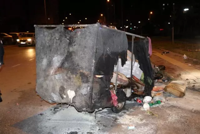 Son dakika haber: Motosikletine çarptıkları çöp toplayıcı genci döverek hastanelik ettiler Son dakika haber: Motosikletine çarptıkları çöp toplayıcı genci döverek hastanelik ettiler