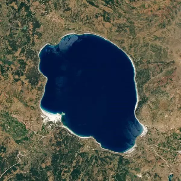 Salda Gölü'nde moda şov