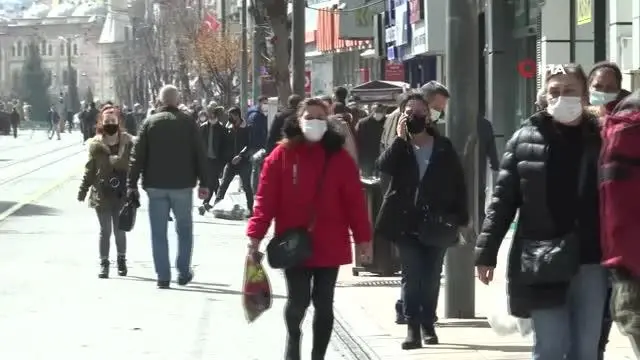 Tedbirlere uymayan Eskişehir kızardı Tedbirlere uymayan Eskişehir kızardı
