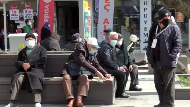 Tedbirlere uymayan Eskişehir kızardı Tedbirlere uymayan Eskişehir kızardı