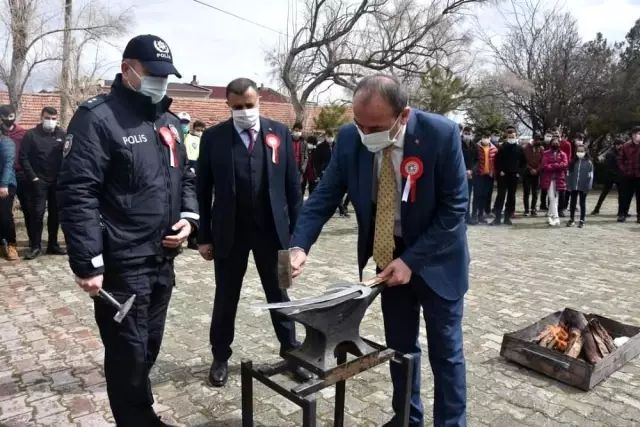 Tomarza'da Nevruz coşkuyla kutlandı Tomarza'da Nevruz coşkuyla kutlandı