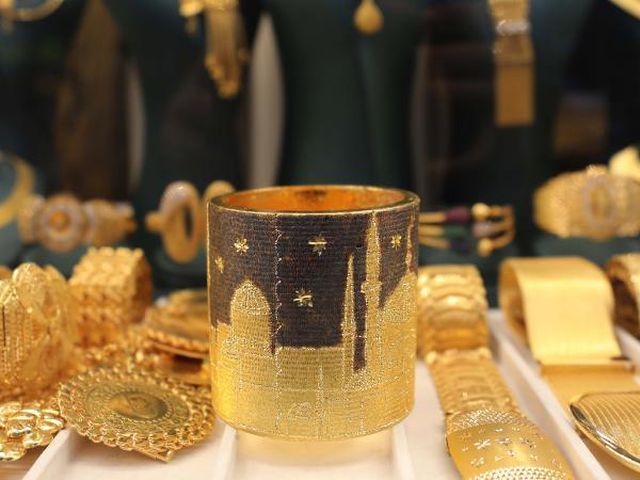 Gaziantepli kuyumcu, yaptığı 2 kilo 50 gram ağırlığındaki bileziği 1 milyon TL'ye satışa çıkardı