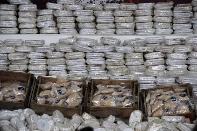 4 ton uyusturucu polisi bile sok etti 6 14014932 o