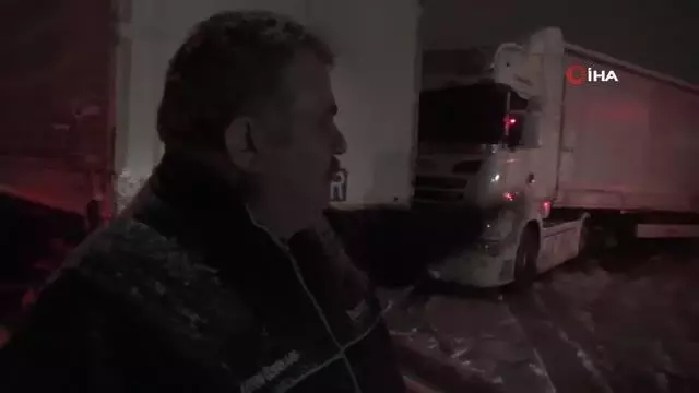 Afyonkarahisar-Antalya karayolu 2 saatin sonunda ulaşıma açıldı Afyonkarahisar-Antalya karayolu 2 saatin sonunda ulaşıma açıldı