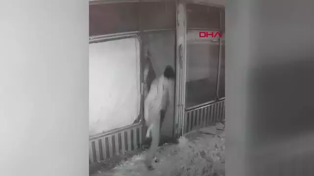 Ağrı'da bisiklet ve bir iş yerinin kapısını çalan hırsızlardan 1'i yakalandı Ağrı'da bisiklet ve bir iş yerinin kapısını çalan hırsızlardan 1'i yakalandı