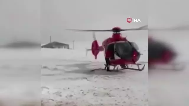 Son dakika haber... Ambulans helikopter hamile kadın için havalandı Son dakika haber... Ambulans helikopter hamile kadın için havalandı
