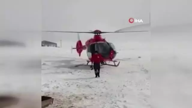 Son dakika haber... Ambulans helikopter hamile kadın için havalandı Son dakika haber... Ambulans helikopter hamile kadın için havalandı