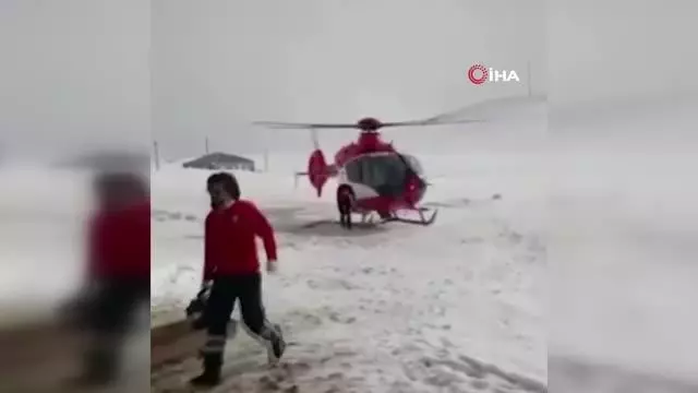 Son dakika haber... Ambulans helikopter hamile kadın için havalandı Son dakika haber... Ambulans helikopter hamile kadın için havalandı