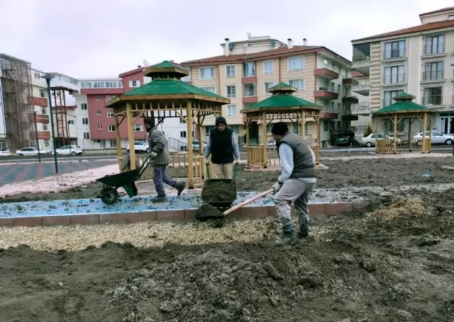 Başkent'te yaza yemyeşil hazırlık Başkent'te yaza yemyeşil hazırlık