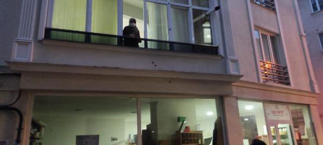dernek lokalinde tufekle ates acti sacmalar e 4 14015354 o