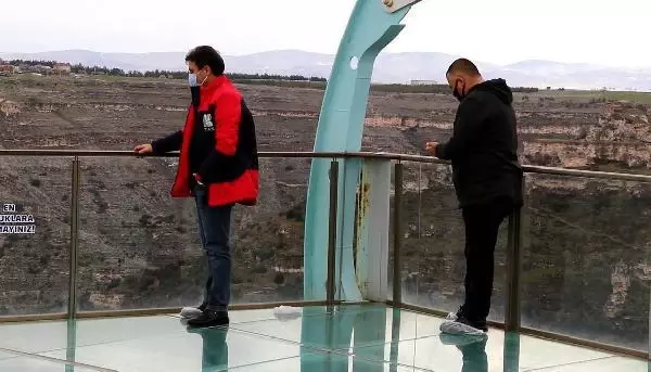 UŞAK Dünyanın en uzun ikinci kanyonundaki bu terasta yürümek cesaret istiyor UŞAK Dünyanın en uzun ikinci kanyonundaki bu terasta yürümek cesaret istiyor