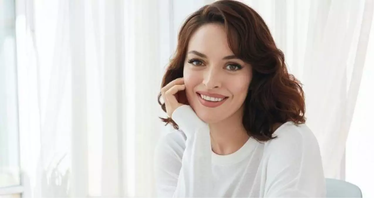 Ezgi Mola kimdir, kaç yaşında? Ezgi Mola nereli? Ezgi Mola hayatı ve biyografisi!