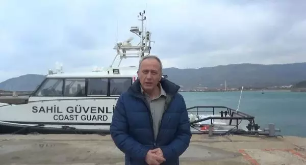 ÇANAKKALE Gökçeada'da kalp krizi geçiren hasta, Sahil Güvenlik botuyla sevk edildi ÇANAKKALE Gökçeada'da kalp krizi geçiren hasta, Sahil Güvenlik botuyla sevk edildi