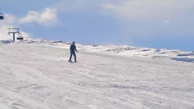 KASTAMONU - Ilgaz Dağı'nda çığ ve kurtarma tatbikatı yapıldı