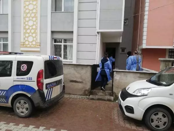 Kocaeli'de 3 bina karantinaya alındı Kocaeli'de 3 bina karantinaya alındı