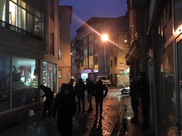 lokaldeki kavgada havaya ates acti kusunlar y 7 14015554 o
