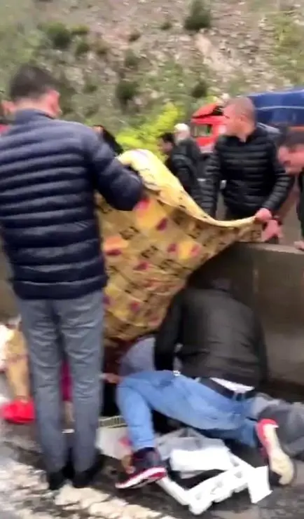Son dakika... Osmaniye'de otoyolda kaza: 1 ölü, 2 yaralı Son dakika... Osmaniye'de otoyolda kaza: 1 ölü, 2 yaralı