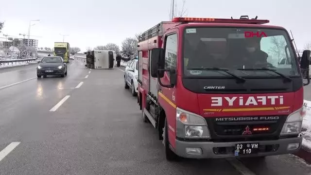 AFYONKARAHİSAR Afyonkarahisar'da servis midibüsü devrildi 10 yaralı AFYONKARAHİSAR Afyonkarahisar'da servis midibüsü devrildi 10 yaralı