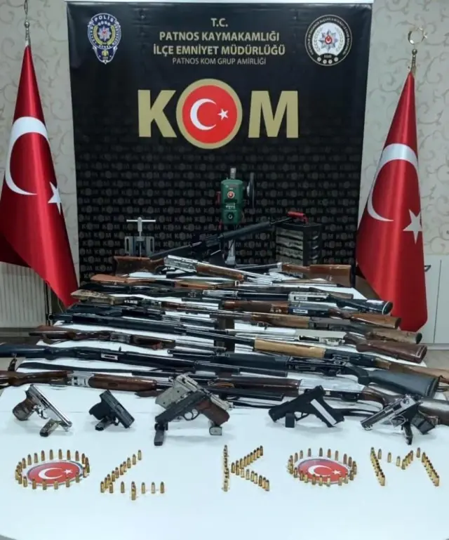 Son dakika haberi: Ağrı'da eş zamanlı silah kaçakçılığı operasyonu Son dakika haberi: Ağrı'da eş zamanlı silah kaçakçılığı operasyonu