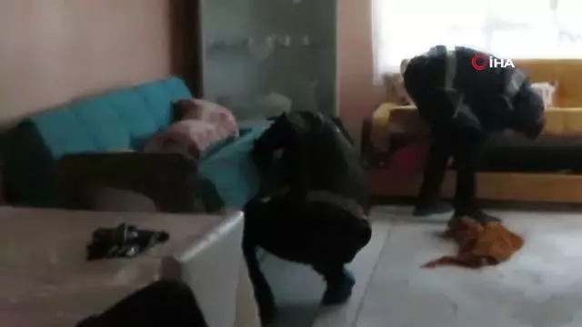 Ağrı'da eş zamanlı silah kaçakçılığı operasyonu Ağrı'da eş zamanlı silah kaçakçılığı operasyonu