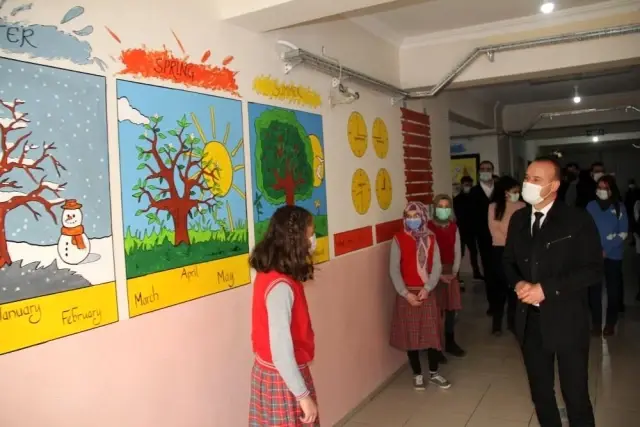 Ağrı Milli Eğitim Müdürü Tekin, dil sokağı ve kütüphane açılışı gerçekleştirdi Ağrı Milli Eğitim Müdürü Tekin, dil sokağı ve kütüphane açılışı gerçekleştirdi