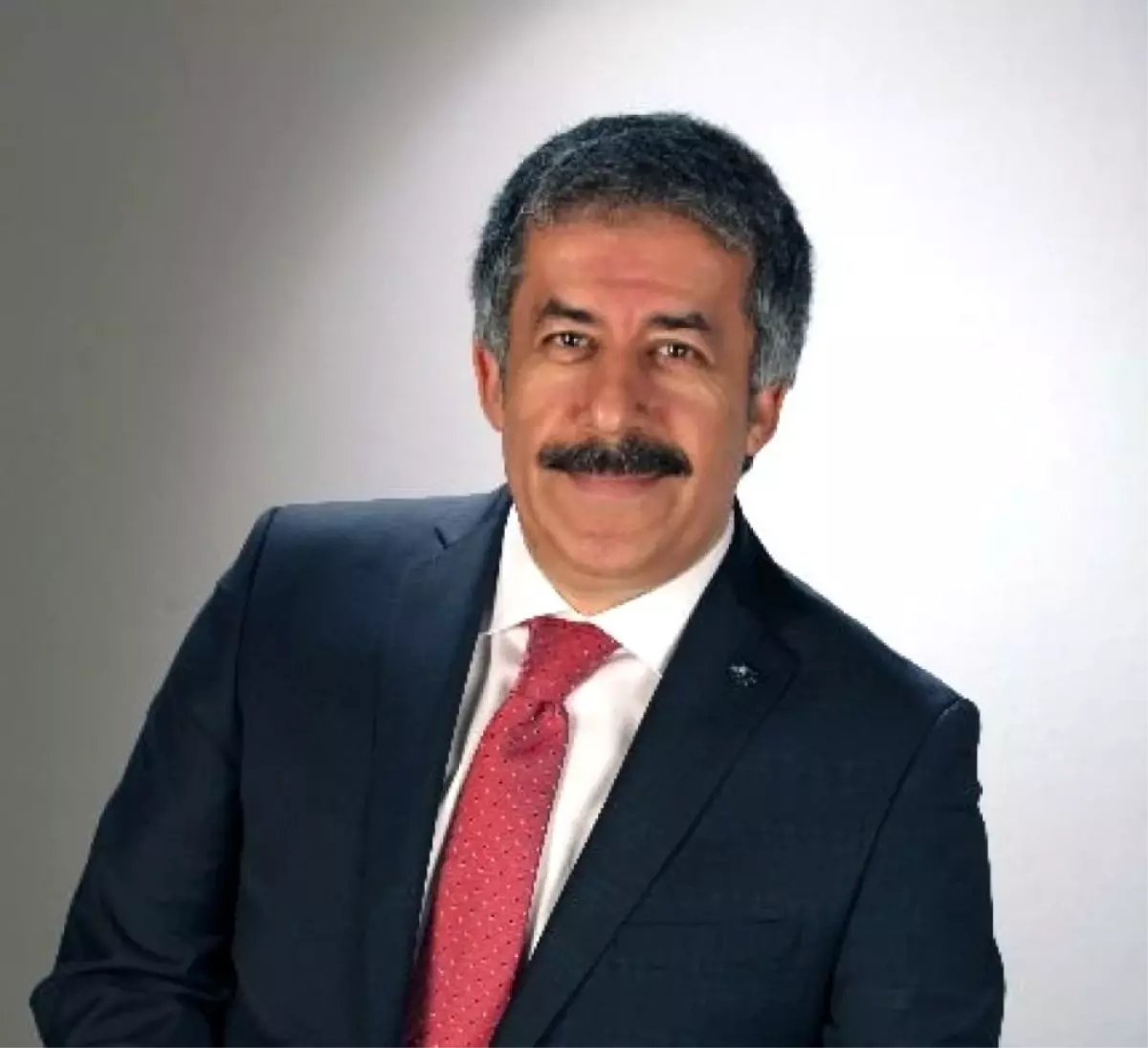 AK Parti MKYK'nın yeni ismi Abdurrahim Fırat