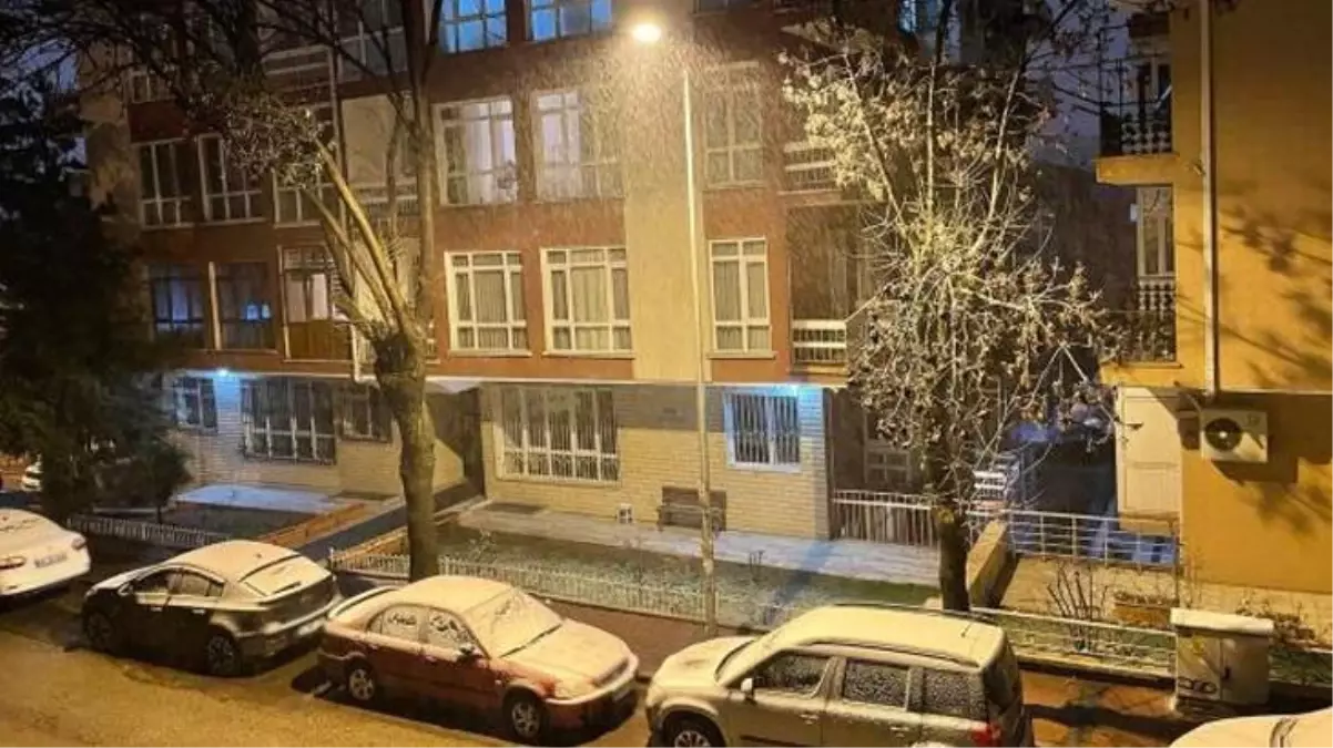 Ankara'da beklenen kar yağışı başladı